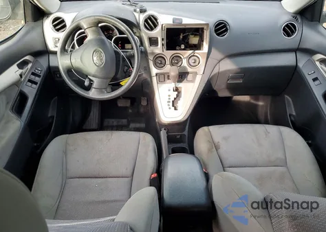 2010 Toyota Corolla Matrix z USA, uszkodzony, nr VIN 2T1KU4EE1AC351452